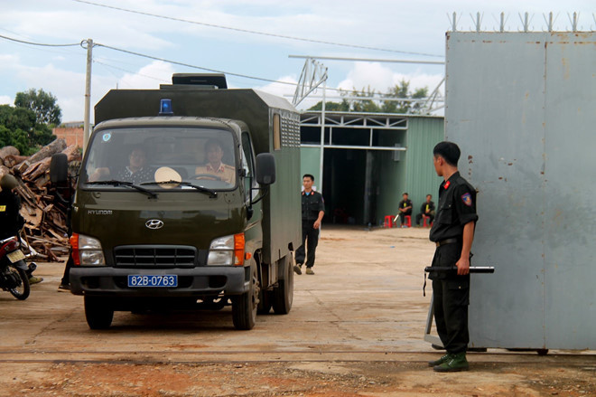 Noi nguoi Trung Quoc chua 13 tan vat lieu san xuat ma tuy hinh anh 5 