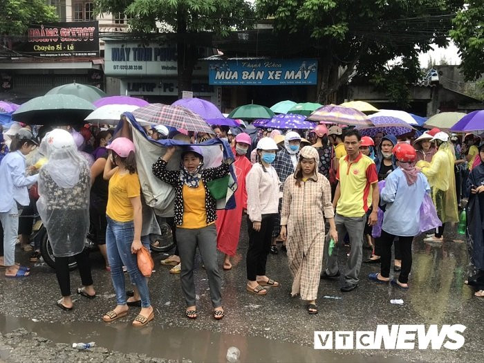 Chu doanh nghiep nuoc ngoai bo di: Ban lanh dao moi lai 'chuon', hang nghin cong nhan Hai Phong keu cuu hinh anh 1