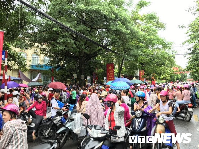 Chu doanh nghiep nuoc ngoai bo di: Ban lanh dao moi lai 'chuon', hang nghin cong nhan Hai Phong keu cuu hinh anh 2