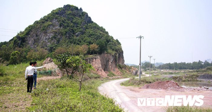 Bi an nhung ngoi mo co 2.000 nam o Hai Phong hinh anh 4