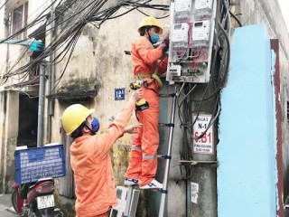 Bảo đảm cấp điện ổn định mùa nắng nóng