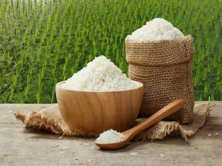 Giá lúa gạo hôm nay ngày 25/11: Giá nếp giảm nhẹ