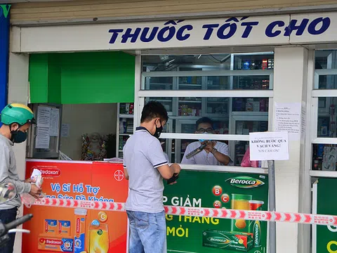 Hà Nội yêu cầu tạm đình chỉ các nhà thuốc không tuân thủ đúng quy định giãn cách xã hội