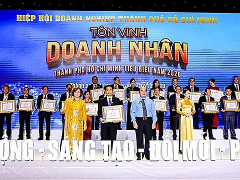 Doanh nhân Việt Nam: Gan góc, linh hoạt vượt thử thách